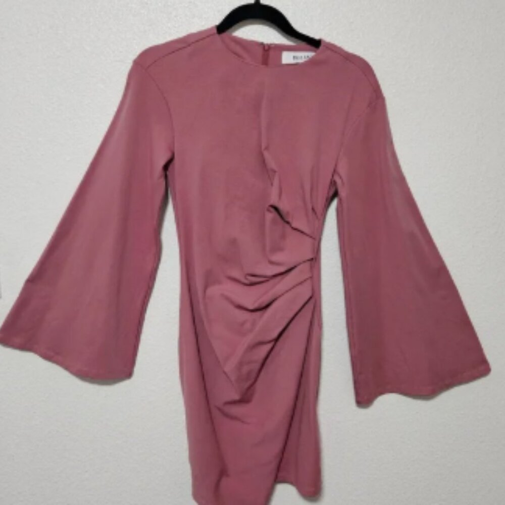 Elliatt dress with roushing and bell sleeves size xs